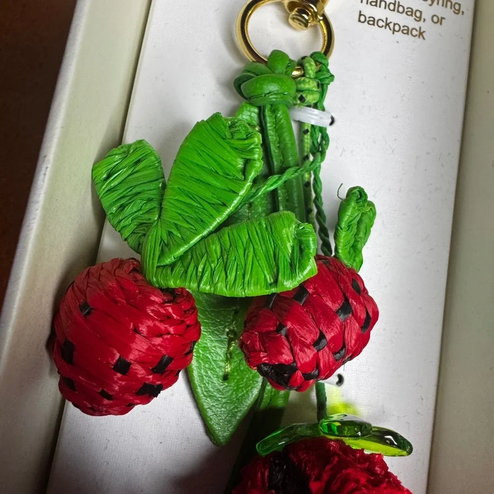 Boho Raffia Flower Berry Keychain Bag Charm‎ Tassel Clip Straw Trendy